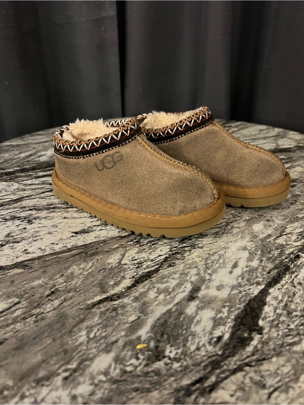 UGG Kids Chestnut Brown Suede Cozy Slip-On Clogs